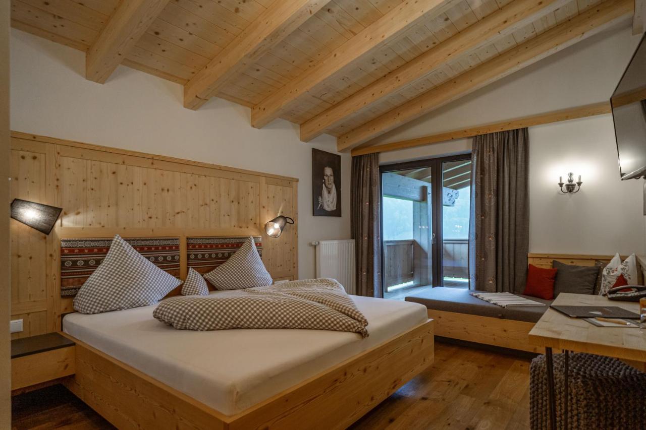 Hotel Landhaus Tirolerherz Sankt Ulrich am Pillersee Buitenkant foto