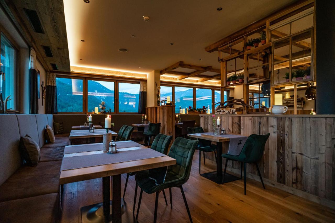 Hotel Landhaus Tirolerherz Sankt Ulrich am Pillersee Buitenkant foto